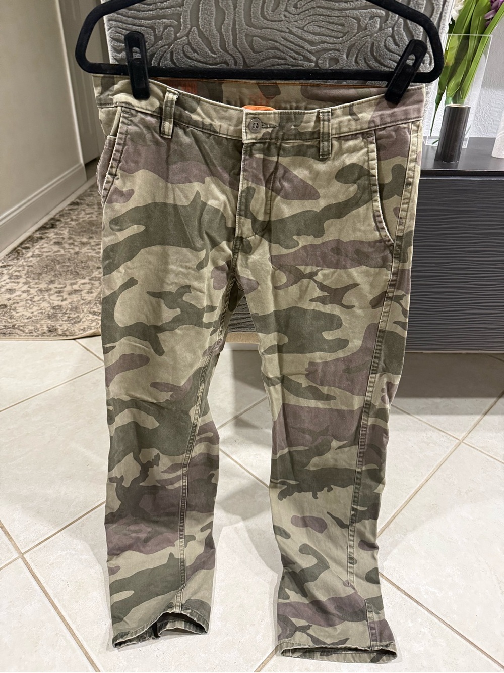 Dockers Men's Camo Chinos in Olive and Brown 32/30